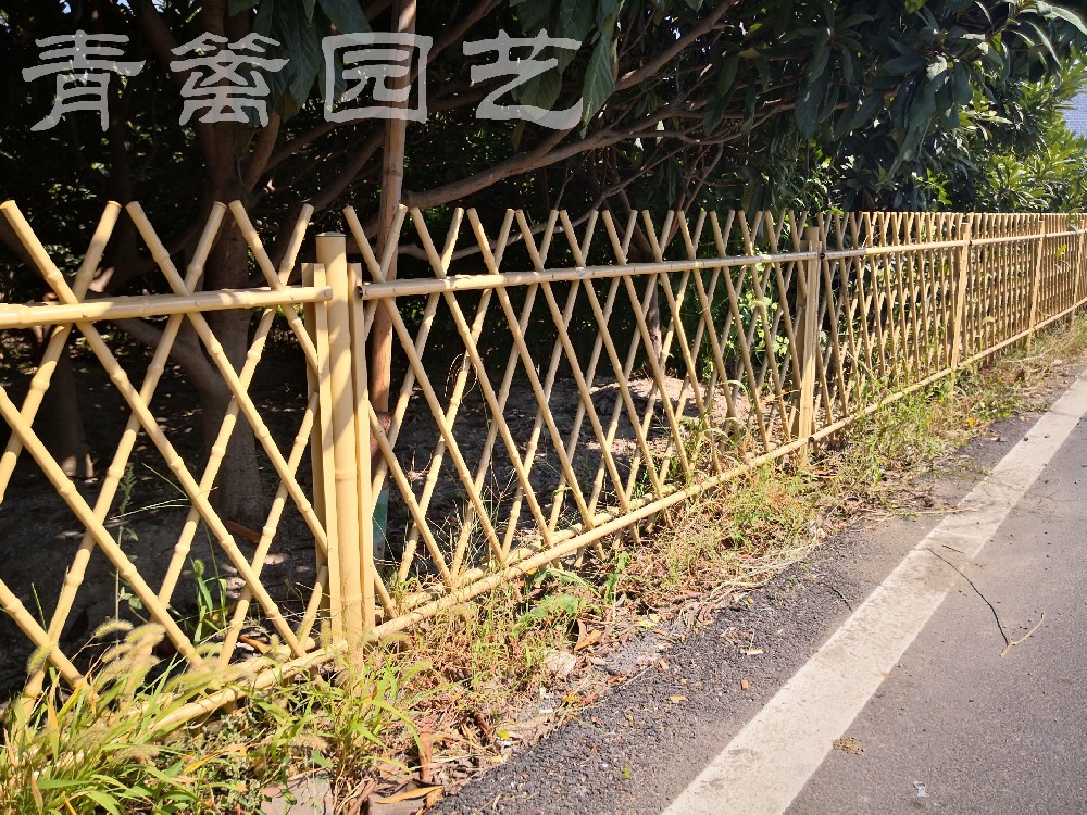 201不锈钢仿竹围栏为新农村建设贡献绵薄之力。